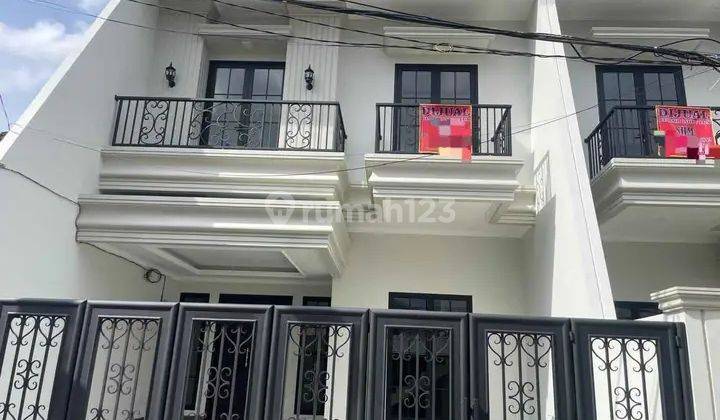 Rumah Baru Siap Huni Pondok Bambu Jakarta Timur 1