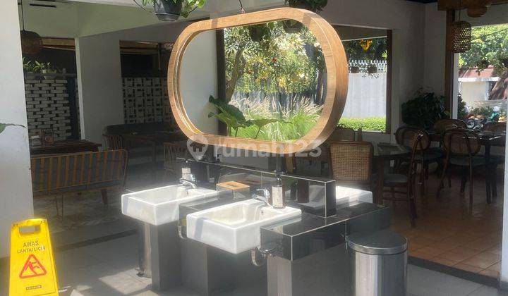 Dijual Ruang Usaha cocok untuk cafe Lokasi di Jl Lap Supratman Bandung 2