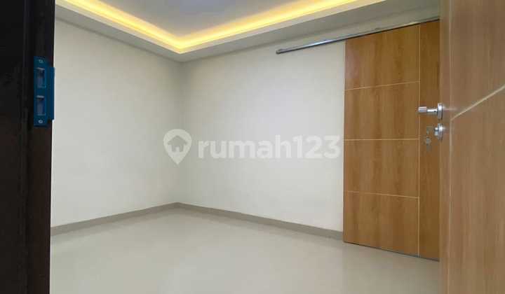 New House Ready to Occupy in Griya Cihanjuang Complex 2