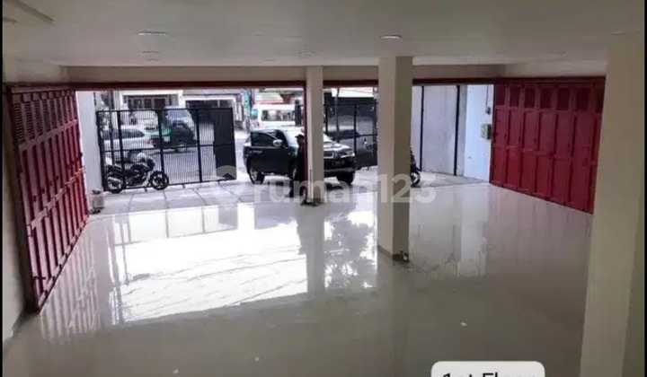 For Sale 2 Special Ready-to-Use Shophouses Located in the Moh Toha Area, Bandung.