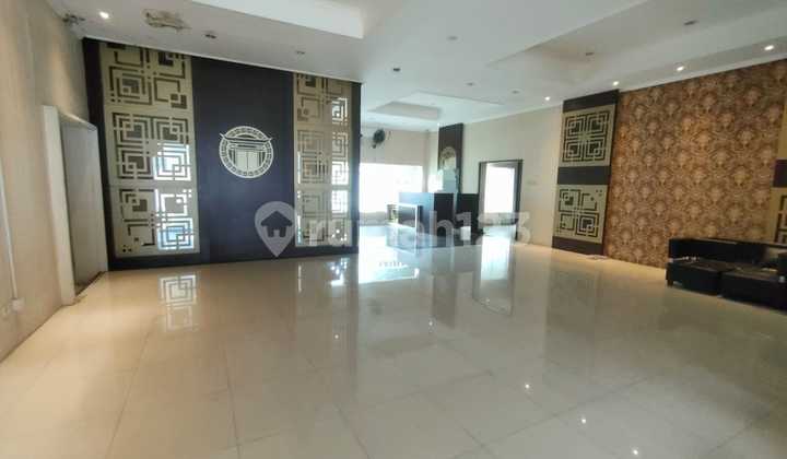 Business Space in Pasir Kaliki Wing near Wastukencana