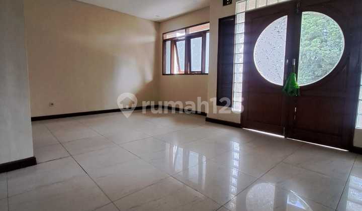 Well-Maintained Nice House Ready to Occupy with a Comfortable Environment in Sumbersari 2