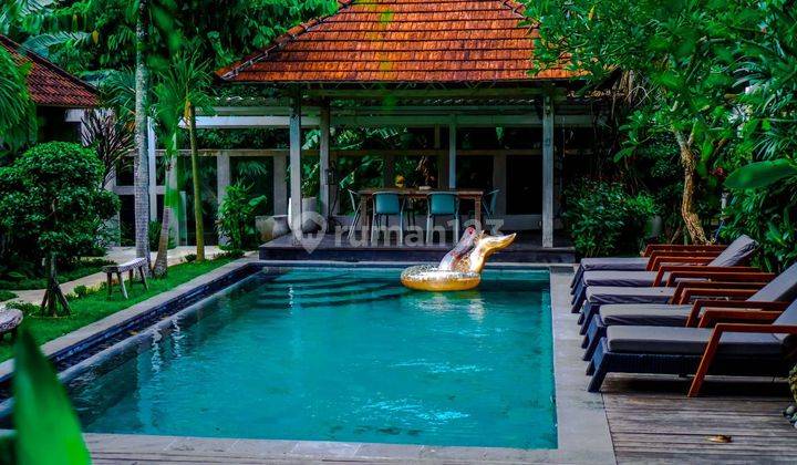 Dijual Villa Cantik Lokasi Batu Belig Seminyak Kuta 2