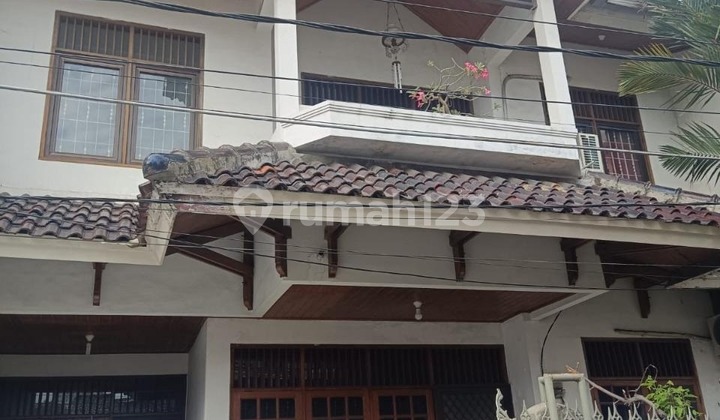 FOR SALE Ready-to-Live House, 2 Floors, in South Tanjung Duren, West Jakarta 1
