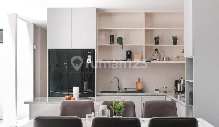 Dijual Rumah Mewah Modern Daerah Singgasana Pradana Kota Bandung