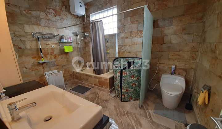 Dijual Rumah Mewah Minimalis Modern Di Daerah Buah Batu Bandung 2