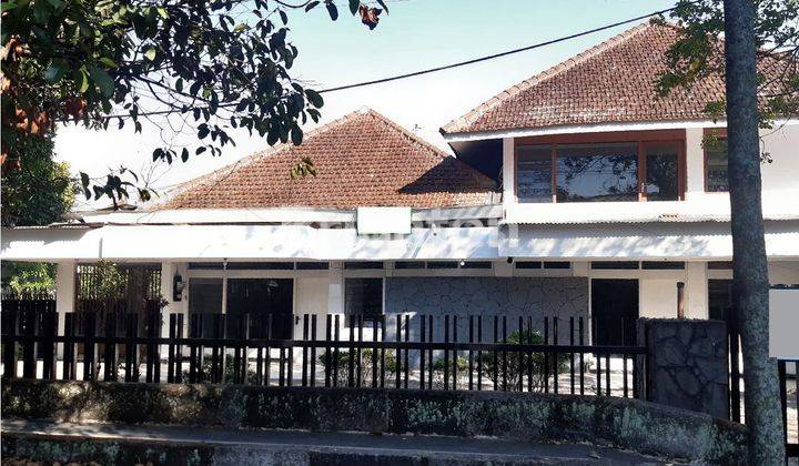 Rumah Besar Siap Huni 2 Lantai Ideal Untuk Keluarga 1