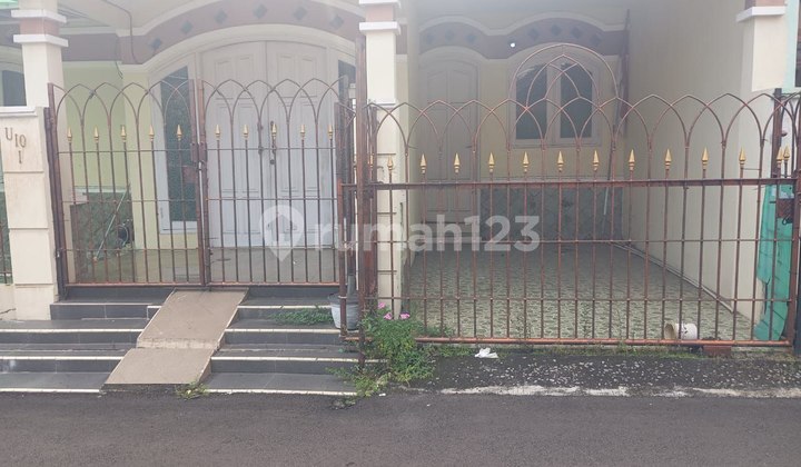 Rumah Hook Di Perumahan Taman Harapan Baru Bekasi Utara 1