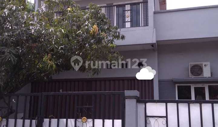 House in the Taman Sari Harapan Indah Cluster, Bekasi