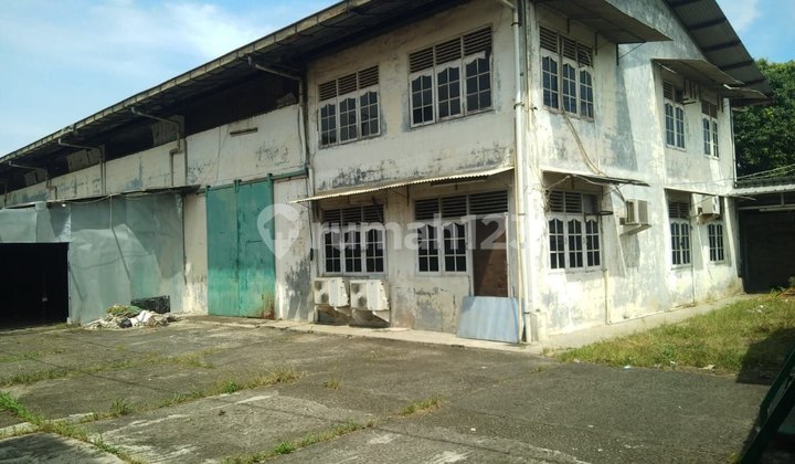 Gudang Strategis di Tapos Cilangkap Depok