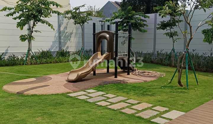 Rumah Baru 2 Lantai Minimalis Furnish di Summarecon Crown Gading