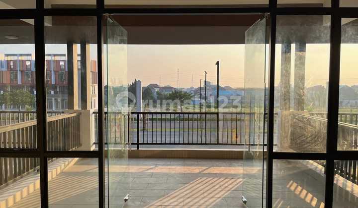 4-Storey Shop House in Summarecon Crown Gading, Bekasi 2