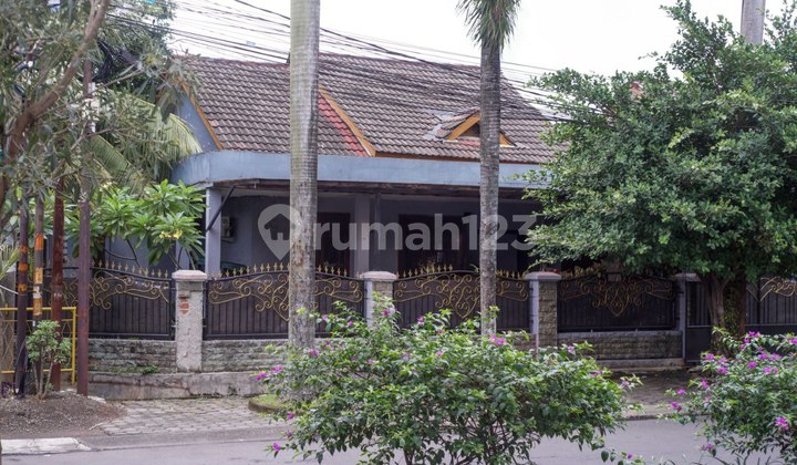 Rumah Hook Asri Dukuh Zamrud Bekasi Timur
