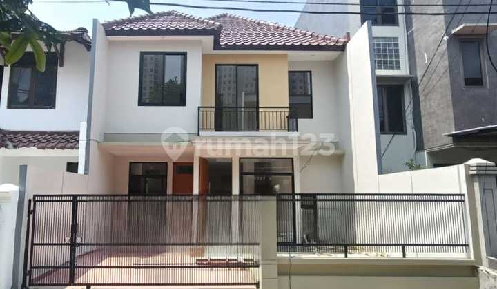 Rumah Bagus Full Renov 2 Lantai Disewakan Di Sunter 