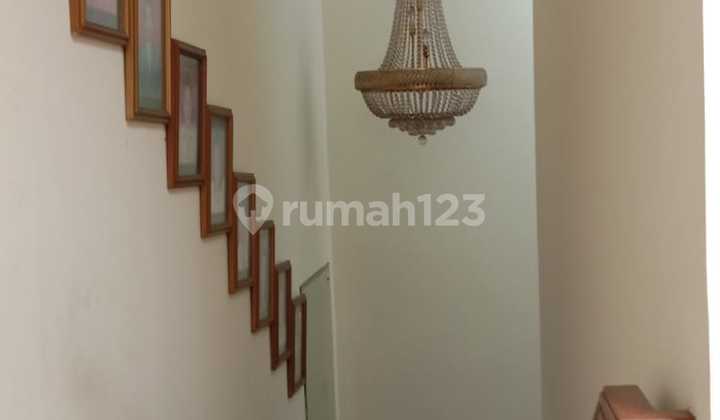 Rumah Bagus 2 Lantai Dijual Cepat di Duren Sawit 2