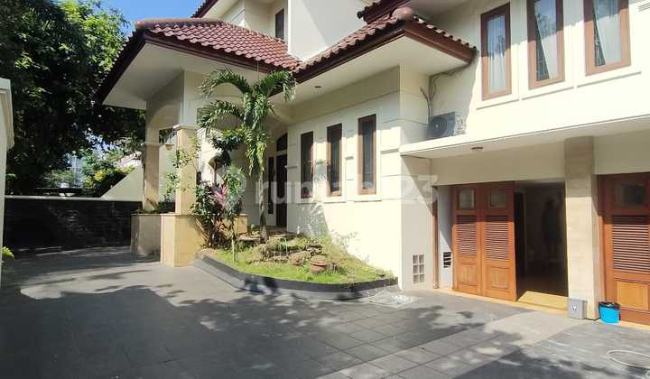 Luxury House for Sale in Brawijaya Complex, Kebayoran Baru, South Jakarta Luxury House for Sale in Brawijaya Complex, Kebayoran Baru, South Jakarta