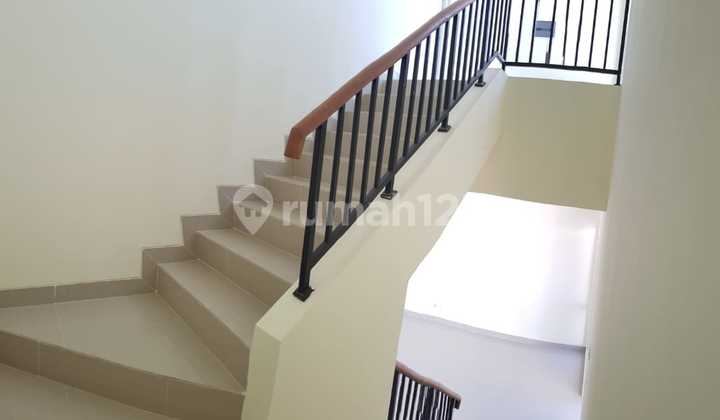 House for Sale Fast Cheap In Cluster Samata Harapan Indah 2 Near Summarecon Crown Gading 2