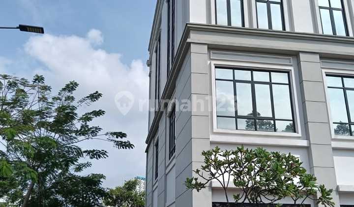 Nice Hook Ruko 4 Floors in Sedayu City Kelapa Gading Nice Hook Ruko 4 Floors in Sedayu City Kelapa Gading