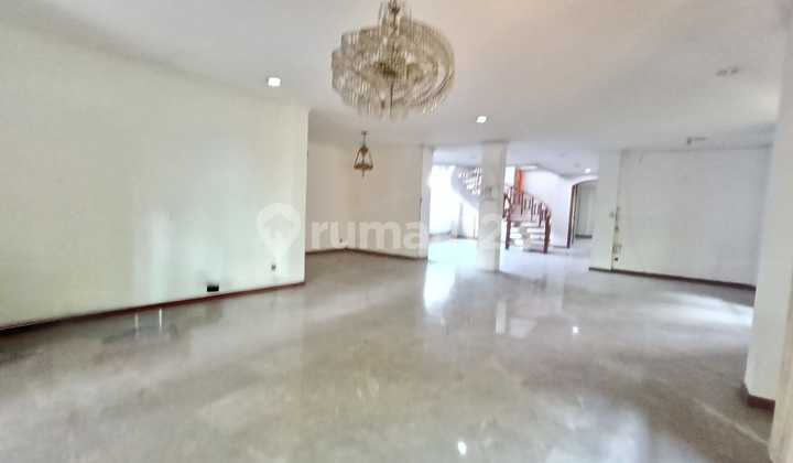 Rumah Bangunan Tua 2 Lantai Dijual Lokasi Elite Pondok Indah, Kebayoran Lama Jaksel Rumah Bangunan Tua 2 Lantai Dijual Lokasi Elite Pondok Indah, Kebayoran Lama Jaksel