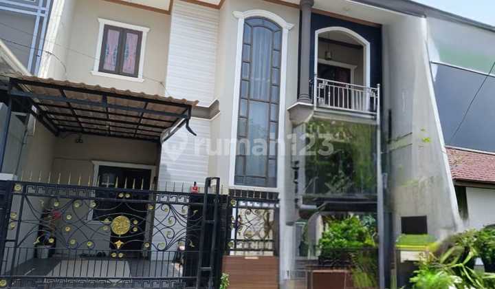 Rumah Bagus Dijual Di Harapan Indah Bekasi, Blok Depan 