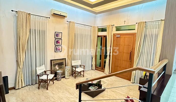 Dijual rumah minimalis modern di Gading Kirana 