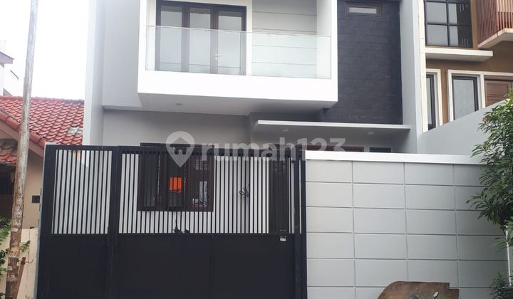 Nice House Kembangan, West Jakarta