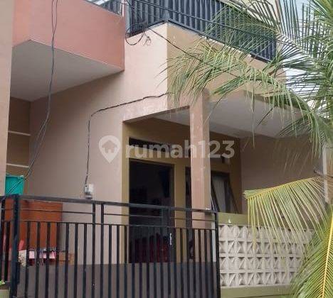 Dijual Rumah Minimalis 2 Lt di Pejuang. Harapan Indah Bekasi 1