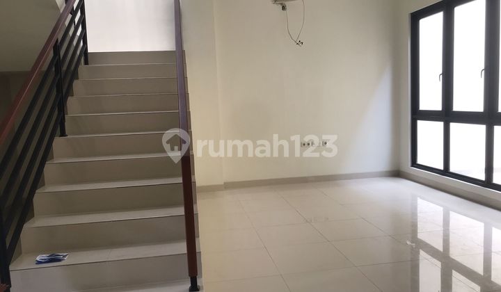 Rumah Bagus Kembangan, Jakarta Barat 2