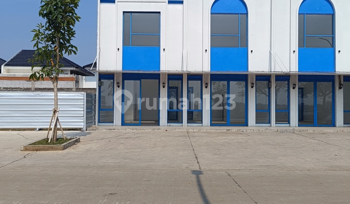 For Sale: Shop House at the Price of a Home in East Jakarta