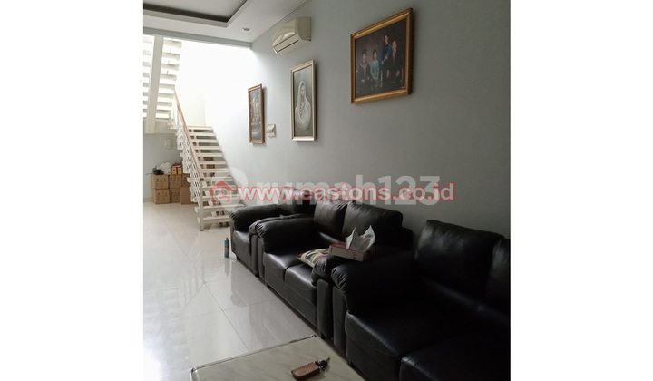 Dijual Rumah 3 Lantai Daerah Kelapa Gading (Kg005174) 2