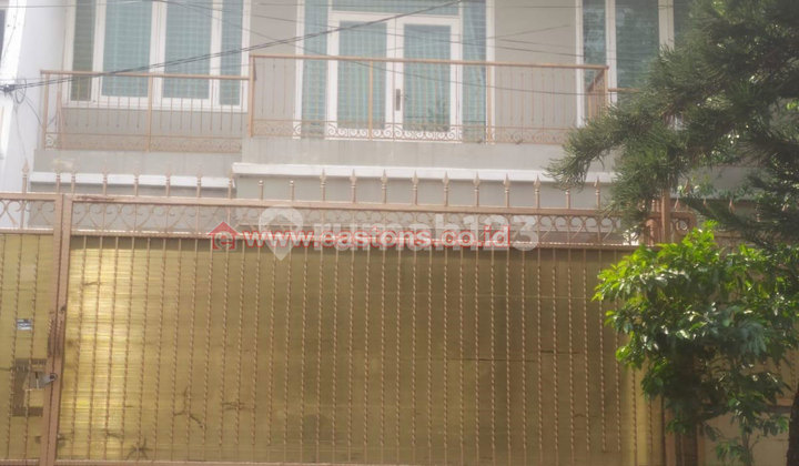 DIJUAL RUMAH FULL FURNISH, DAERAH KELAPA GADING (KG004969)