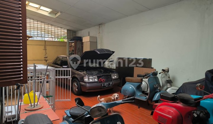 Well-Maintained Ready-to-Occupy House for Sale in Riau Wing 2