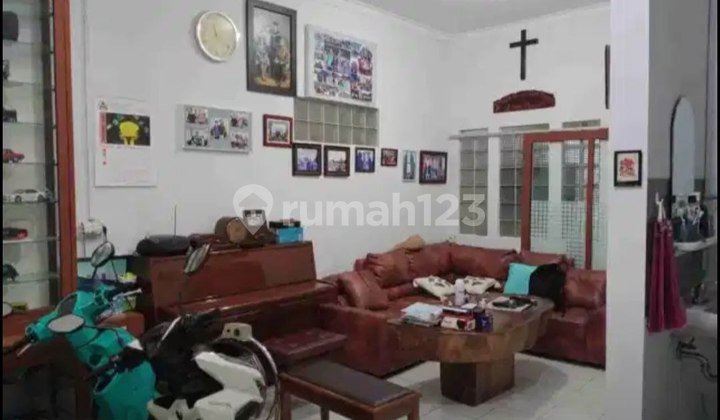 Dijual Rumah Hook Terawat Komplek Arcamanik 2