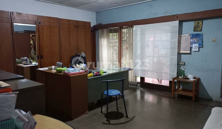 Dijual Rumah Lama Hitung Tanah Burangrang 2