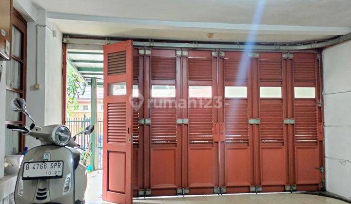 Dijual Rumah Hook Terawat Siap Huni Sayap Riau 2