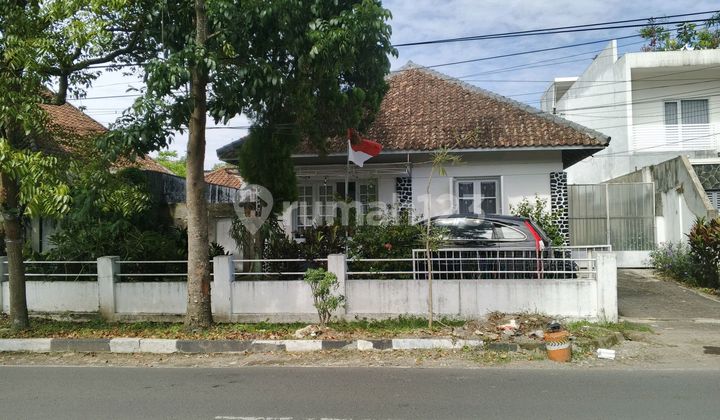 Dijual Rumah Belanda Mainroad Sayap Riau Dijual Rumah Belanda Mainroad Sayap Riau