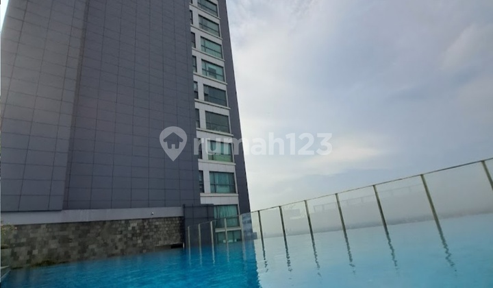 kolam renang apartment embarcadero 1 br furnished