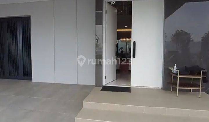 Rumah 2 Lantai Baru di Jl. Gading Serpong Boulevard 7.85 M 2