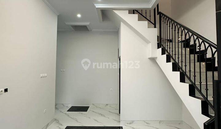 Rumah 2 Lantai Baru SHM di Jagakarsa, Jakarta Selatan 900 Jt 2