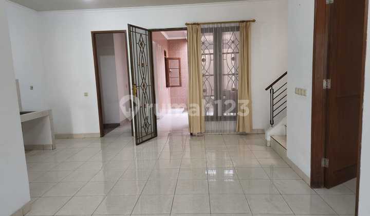 Jual Cepat Bu De Latinos Bsd City Rumah 2 Lt Siap Huni SHM 2,5 M Nego Sampai Deal (Dkt Tol Bsd/ Stasiun KRL Rawa Buntu/ Eastvara Mall/ Aeon Mall/ Sekolah Waskito/ Santa Ursula/ Smpn 11/ Monash Univ./ Unika Atma Jaya/ Eka Hospital/ Columbia Asia Hospital)