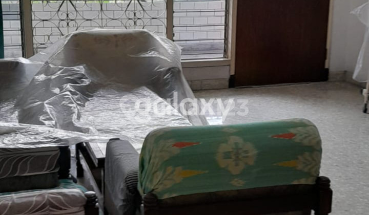 Rumah siap huni di Surabaya Kota 2