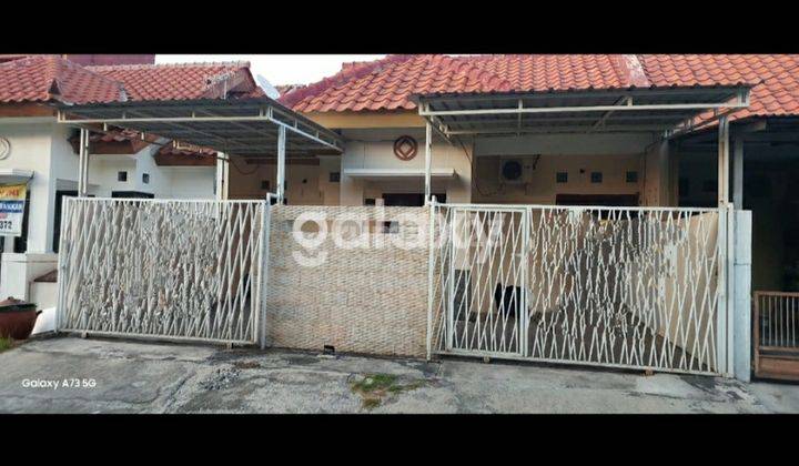 Rumah Siap Huni, luas dan nyaman di Puri Surya Jaya 1