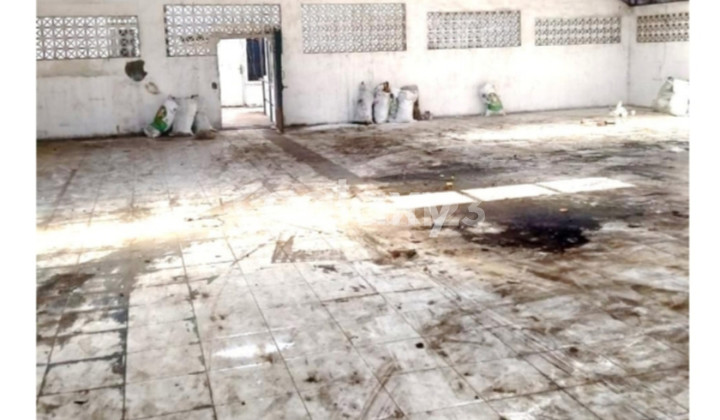 Warehouse and office with complete facilities, ready for use in Sedati, Sidoarjo. Warehouse and office with complete facilities, ready for use in Sedati, Sidoarjo.