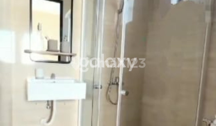 Rumah mewah 2 lantai di Puri Suri Jaya 2
