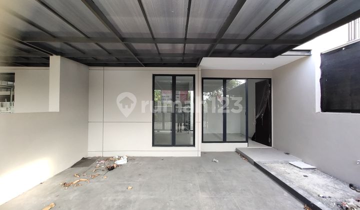 Rumah Baru Minimalis Pondok Candra Sidoarjo  1