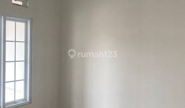 kamar tidur rumah modern view pegunungan bandung