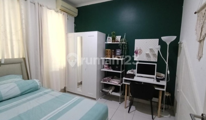 Comfortable 2-Storey Residence Near Schools