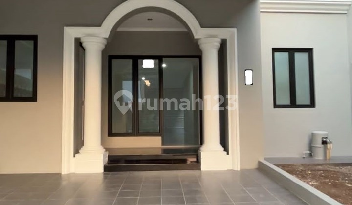 Luxury 2-Storey House Ready to Live In Near Toll Access and Schools 2