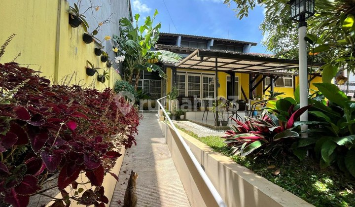 Rumah Rustic Gegerkalong Ini Punya Deal yang 'Gak Masuk Akal' 2