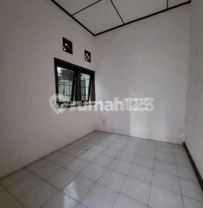 Rumah Hak Sewa Kodya di Sayap Riau Dekat Jalan Taman Pramuka 2